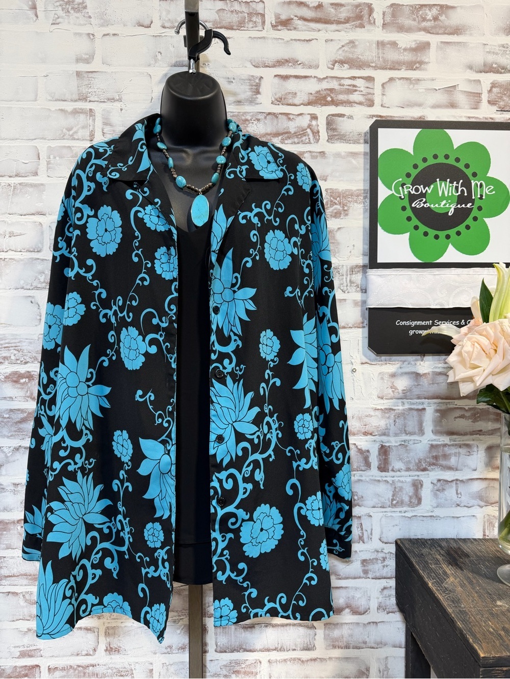 C & B vintage Black & Turquoise Floral button top  XL
